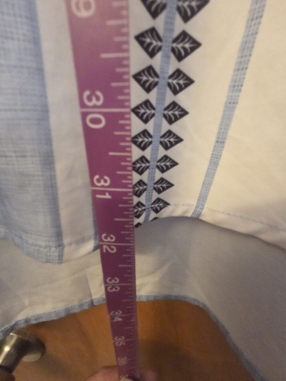 Men's Light Blue & White Short-Sleeve Button-Up Shirt - Picture 3 of 4